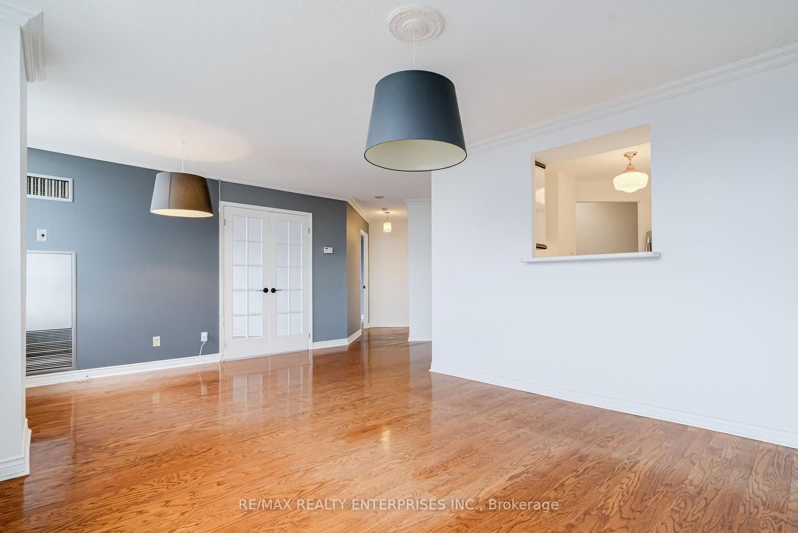 2285 Lake Shore Boulevard W, Unit 304 thumbnail 5
