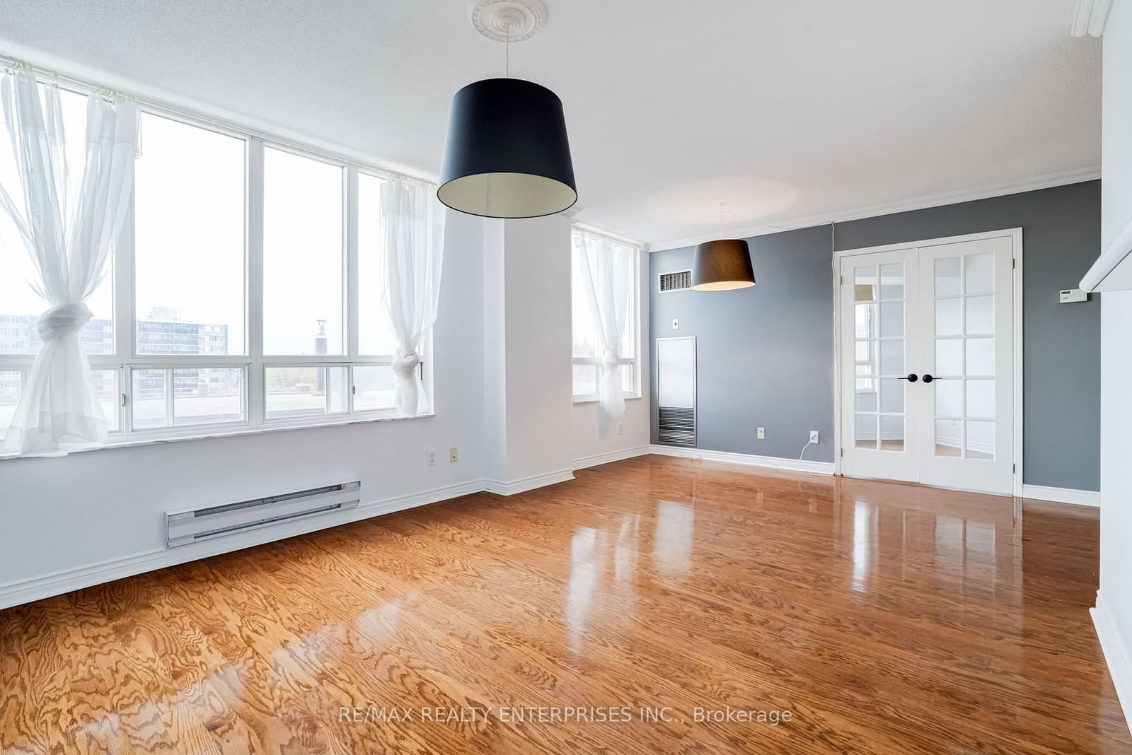 2285 Lake Shore Boulevard W, Unit 304 thumbnail 6