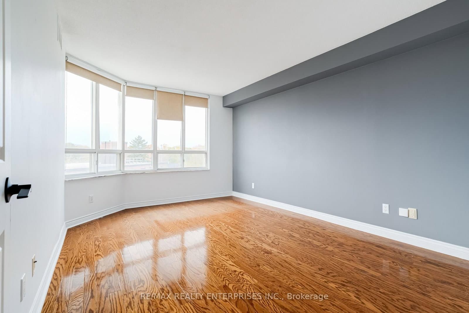 2285 Lake Shore Boulevard W, Unit 304 thumbnail 8