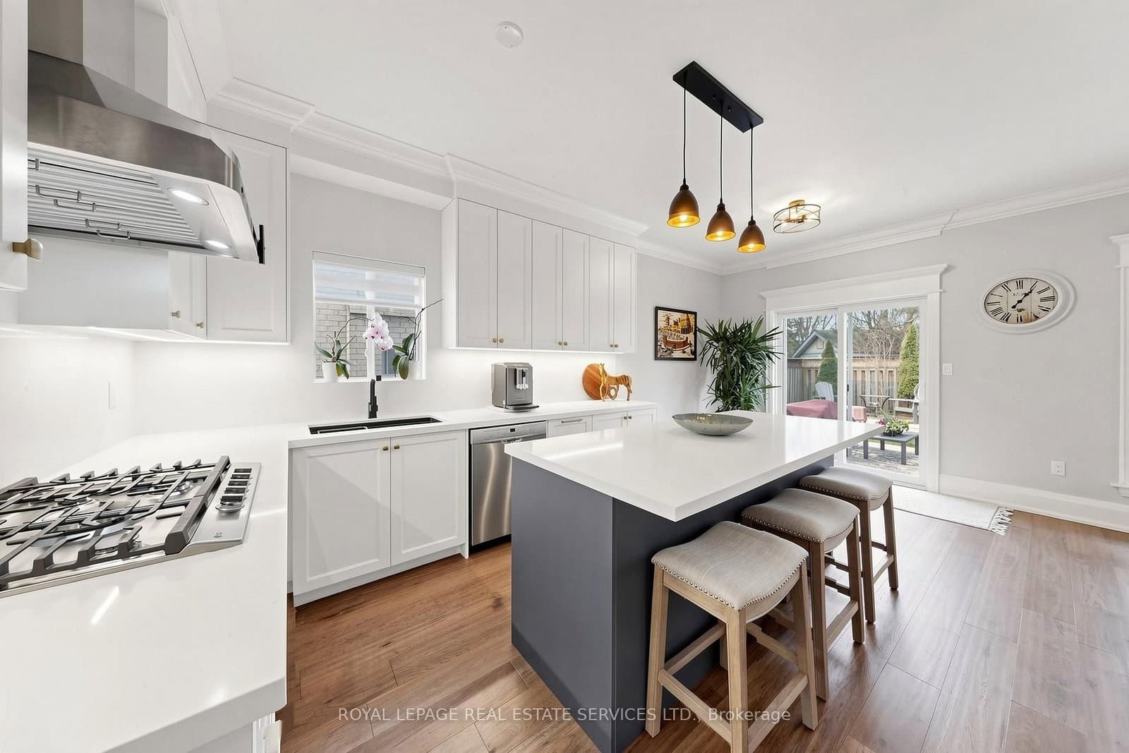 174 Royal Valley Drive thumbnail 15