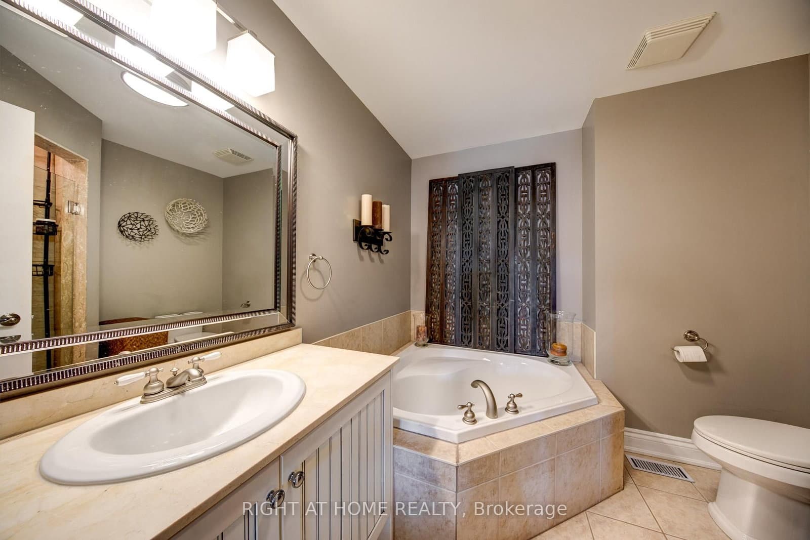 120 BRONTE Road, Unit 10 thumbnail 23