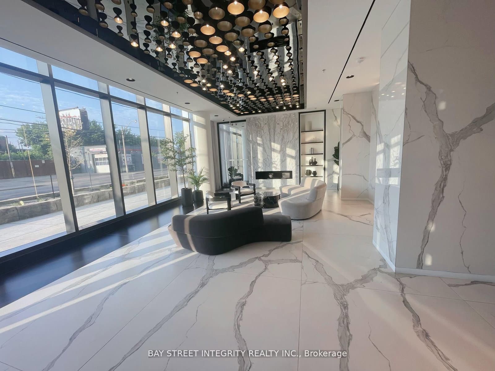 1285 Dupont Street, Unit 308 thumbnail 11