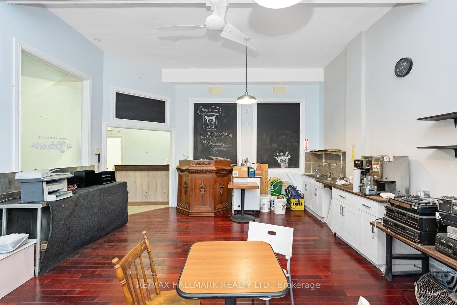 534 Annette Street thumbnail 9