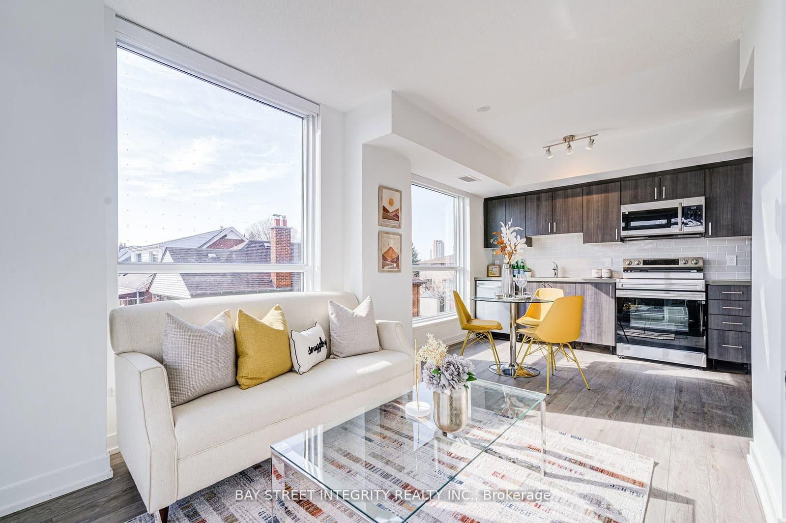 556 Marlee Avenue, Unit 205 thumbnail 18