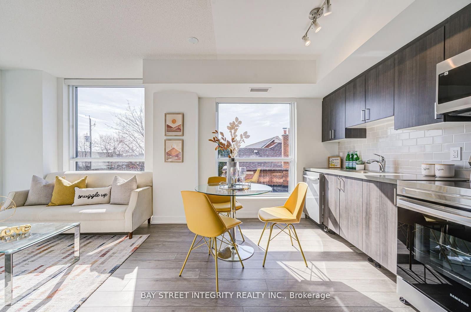 556 Marlee Avenue, Unit 205 thumbnail 2