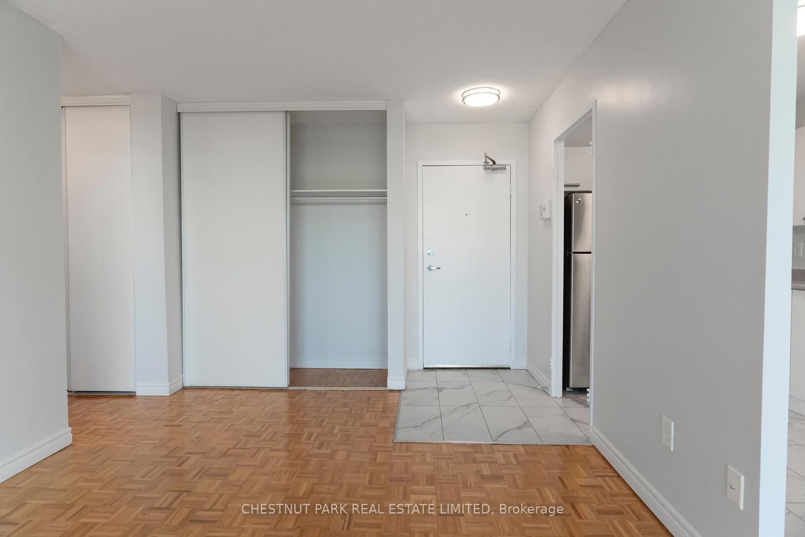 150 Lakeshore Road W, Unit 1003 thumbnail 12