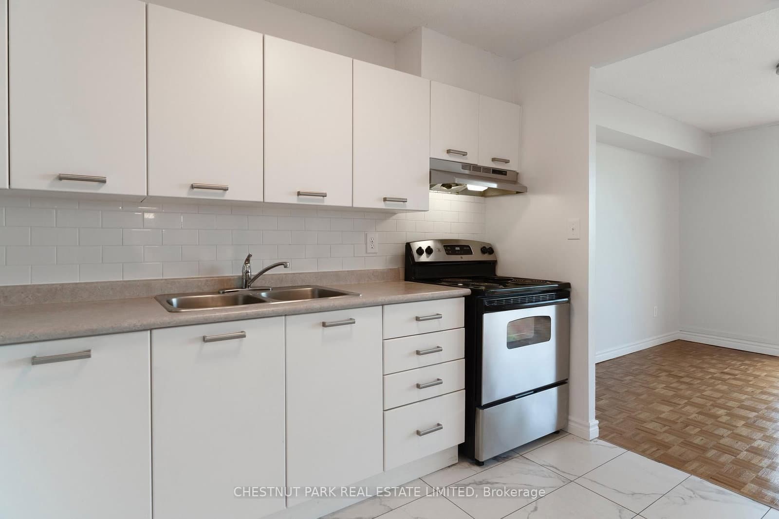 150 Lakeshore Road W, Unit 1003 thumbnail 15