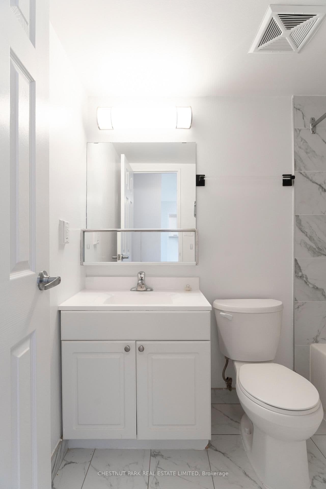 150 Lakeshore Road W, Unit 1003 thumbnail 24