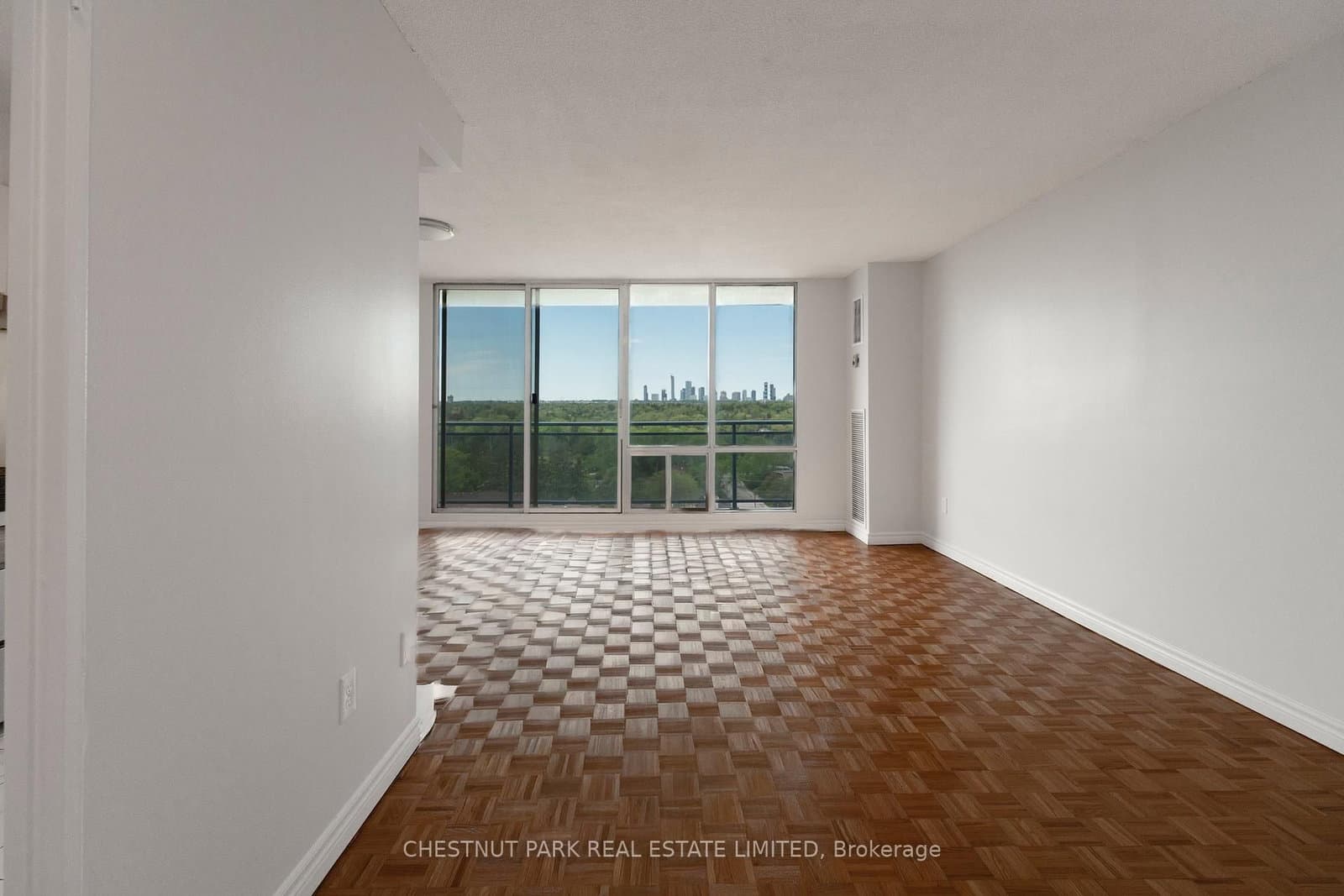 150 Lakeshore Road W, Unit 1003 thumbnail 5