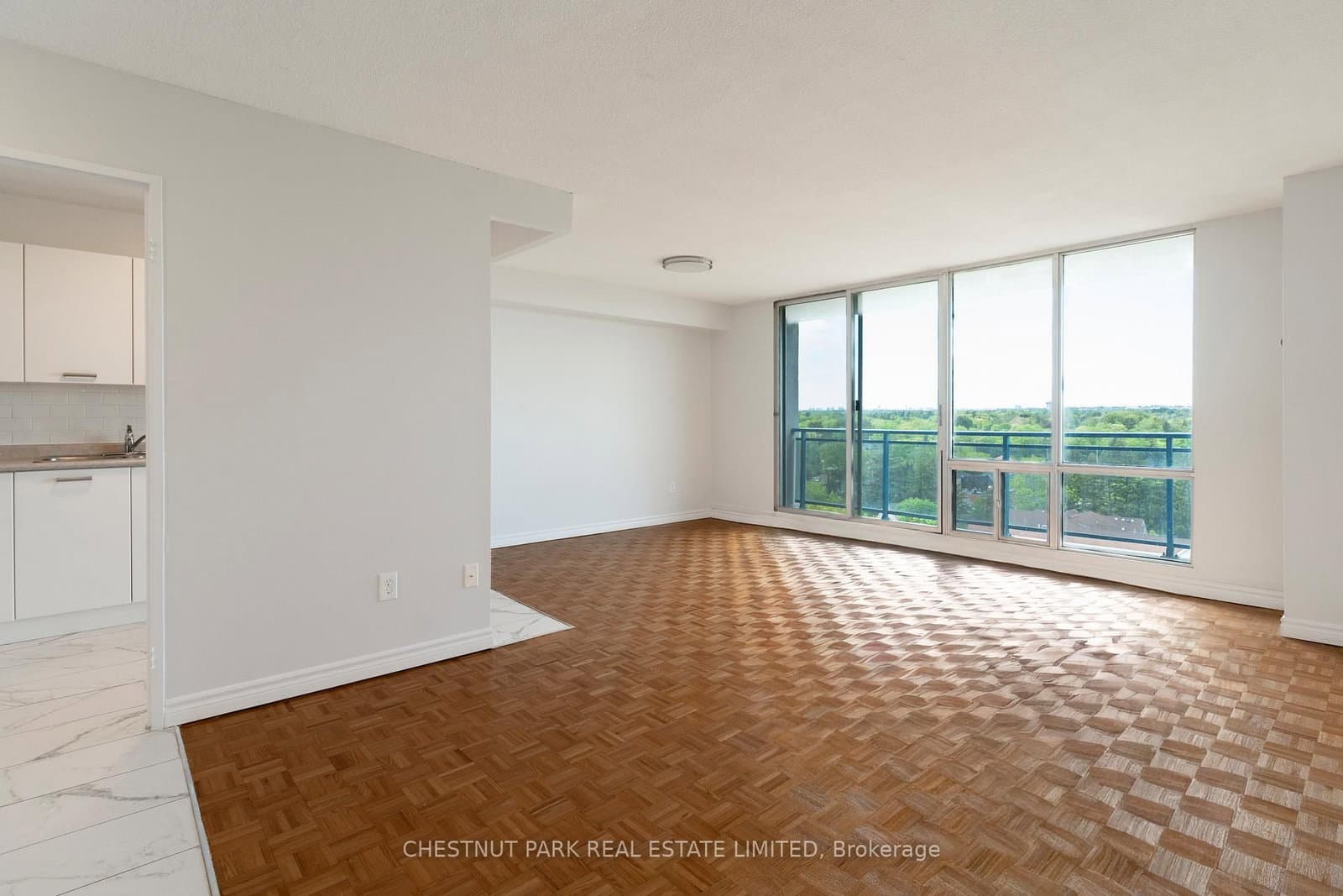 150 Lakeshore Road W, Unit 1003 thumbnail 6