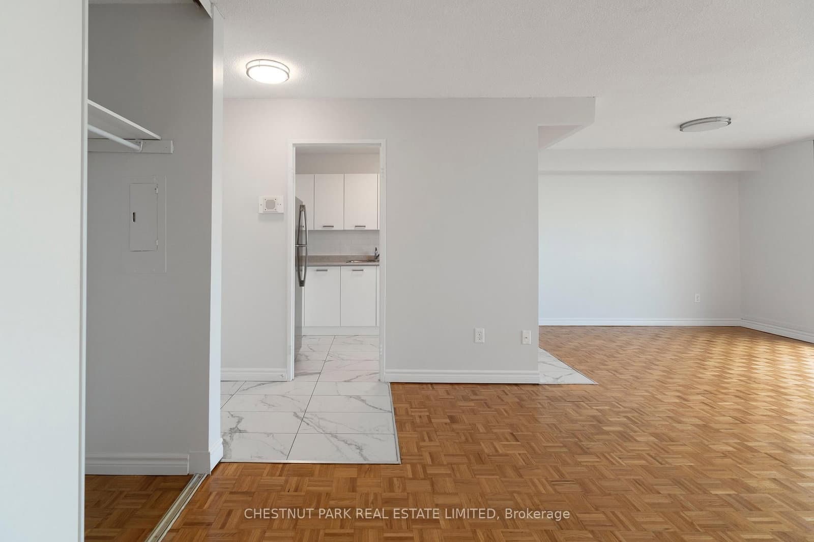150 Lakeshore Road W, Unit 1003 thumbnail 7