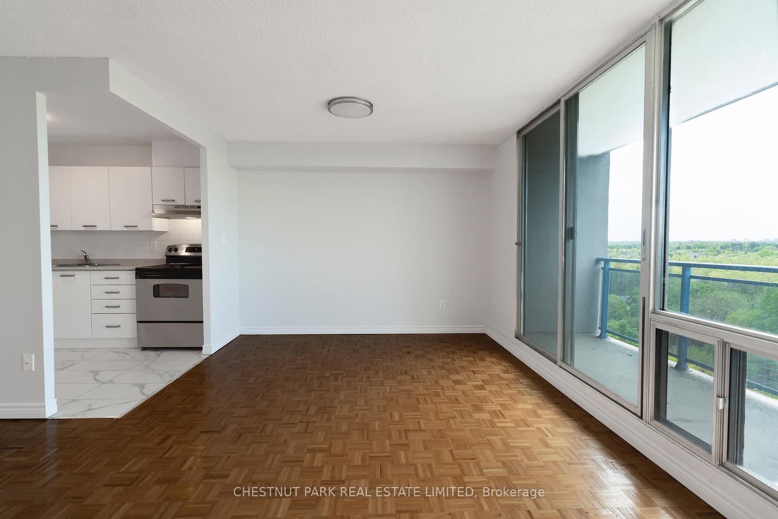 150 Lakeshore Road W, Unit 1003 thumbnail 8