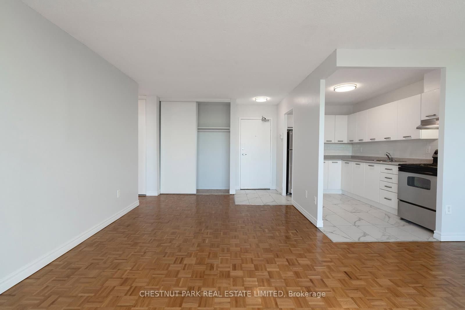 150 Lakeshore Road W, Unit 1003 thumbnail 9