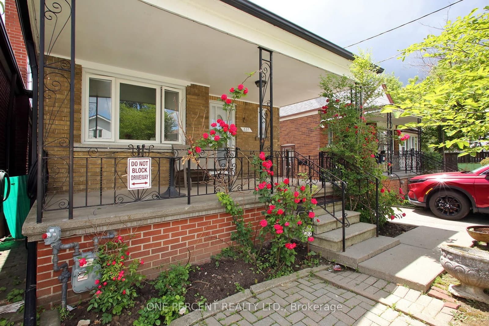 227 Livingstone Avenue thumbnail 2