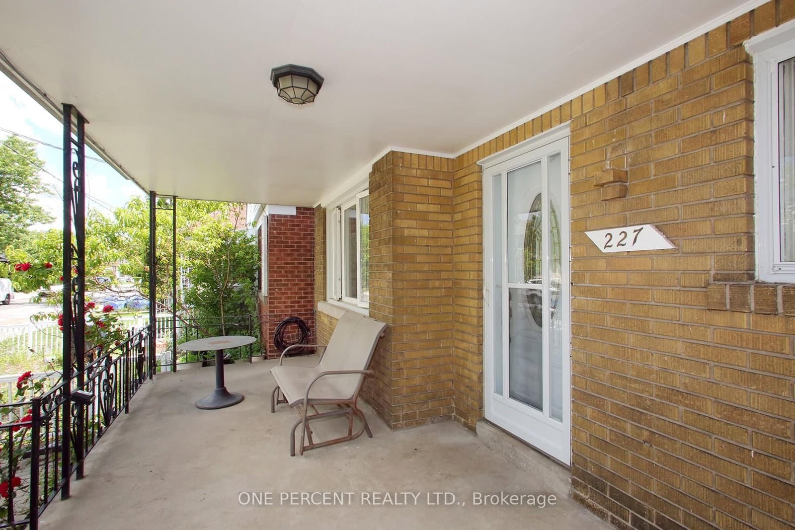 227 Livingstone Avenue thumbnail 3
