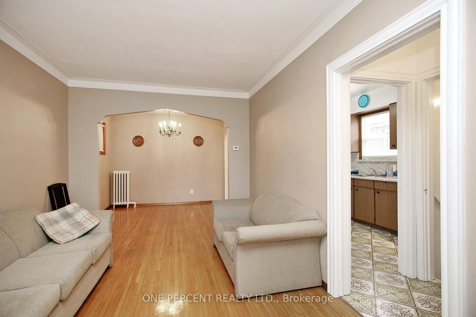 227 Livingstone Avenue thumbnail 4