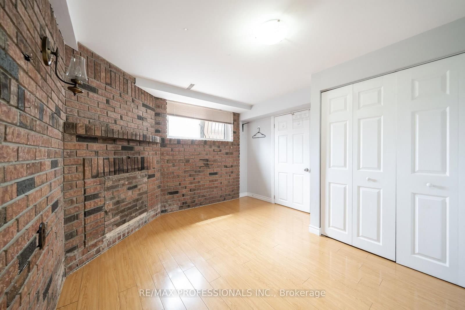 35A Bowie Avenue, Unit Bsmt thumbnail 7