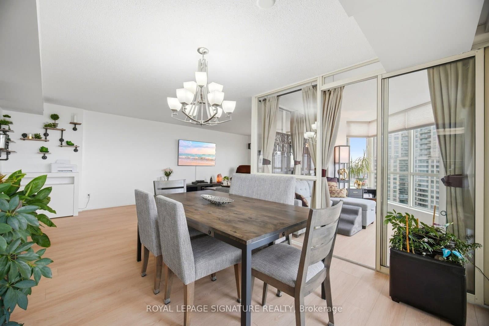 55 Kingsbridge Garden Circle, Unit 2310 thumbnail 11