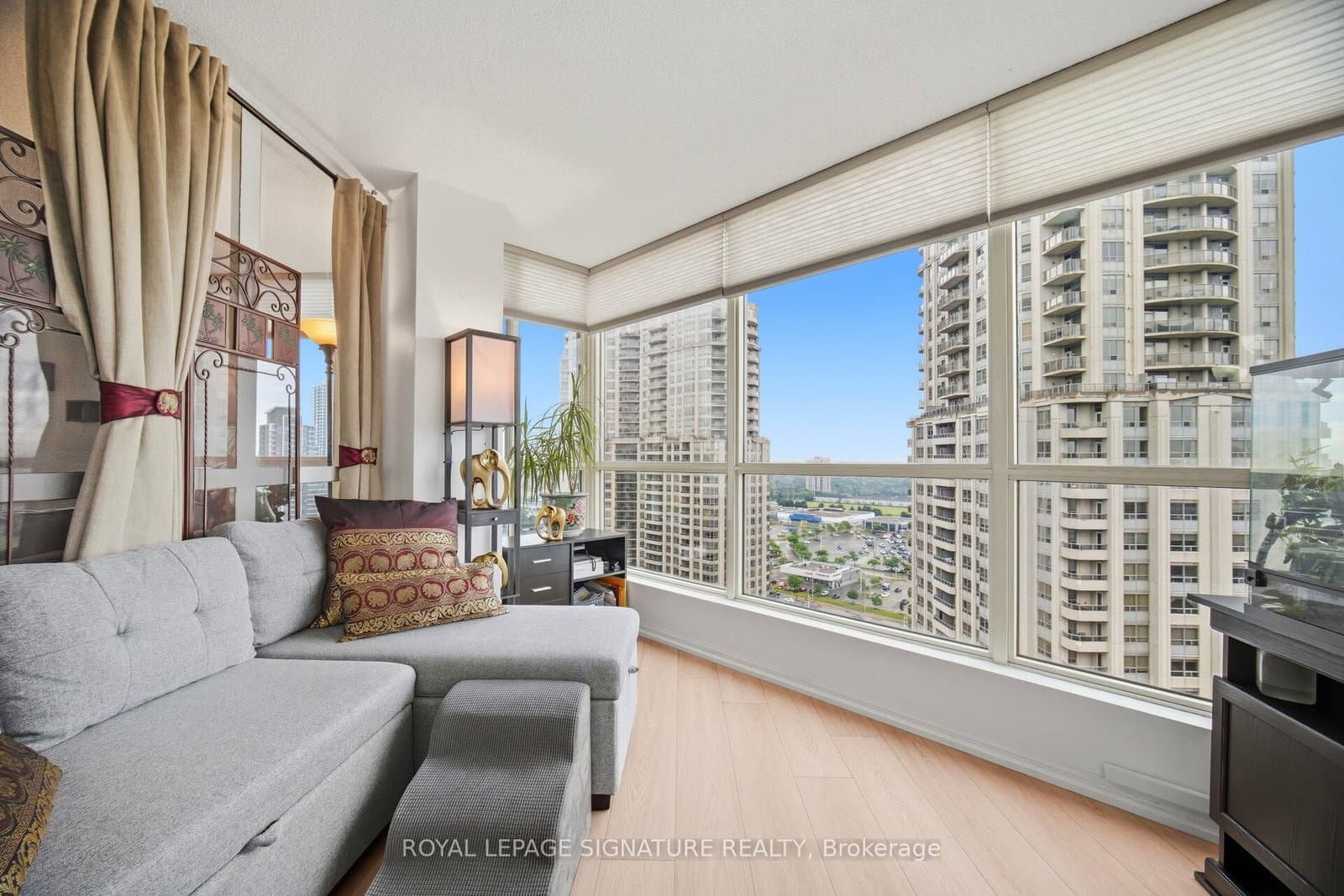 55 Kingsbridge Garden Circle, Unit 2310 thumbnail 12