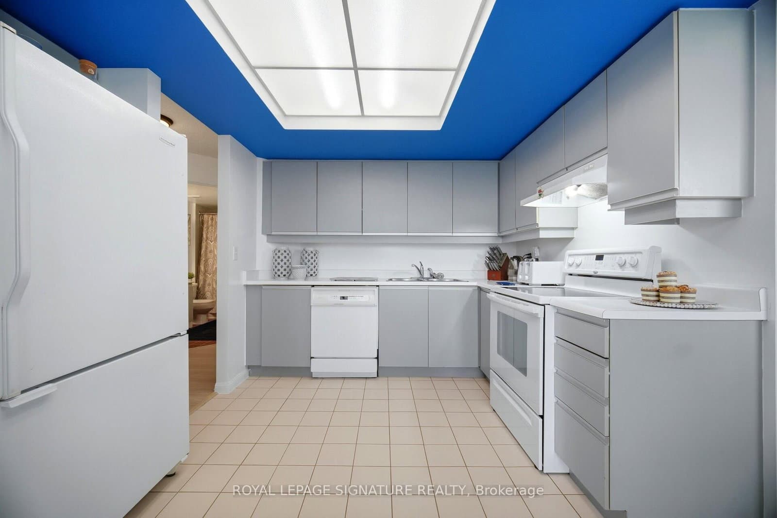 55 Kingsbridge Garden Circle, Unit 2310 thumbnail 15