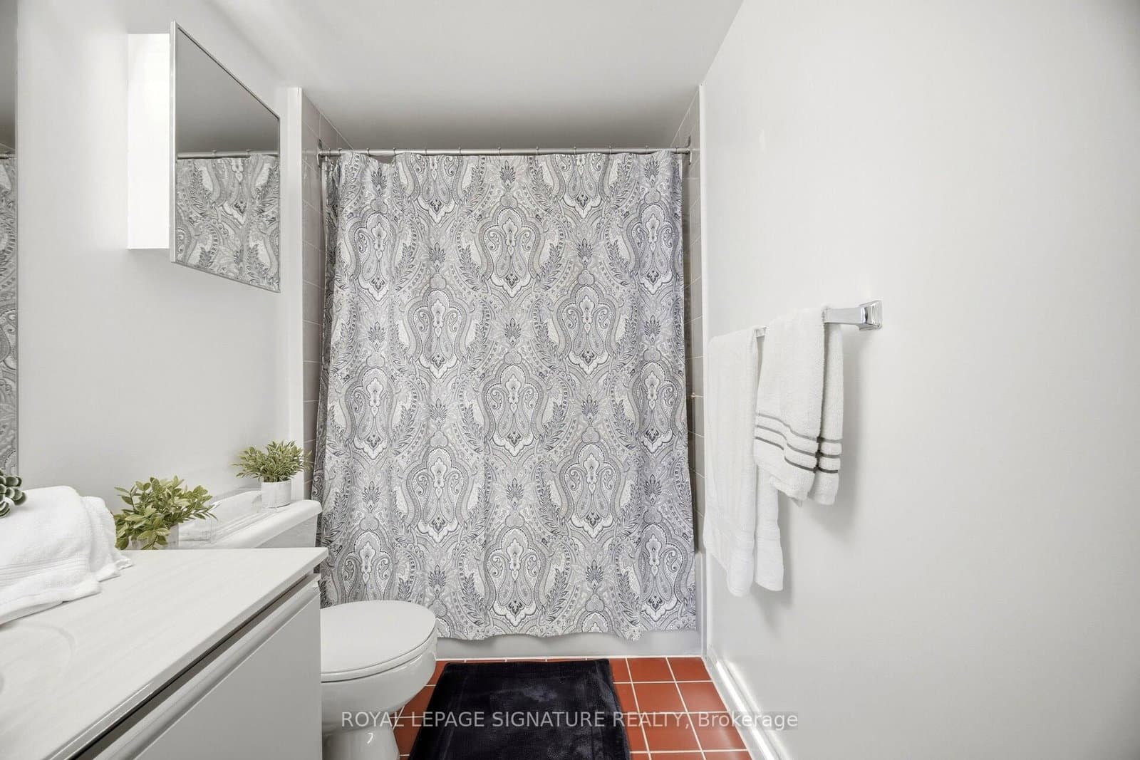 55 Kingsbridge Garden Circle, Unit 2310 thumbnail 22