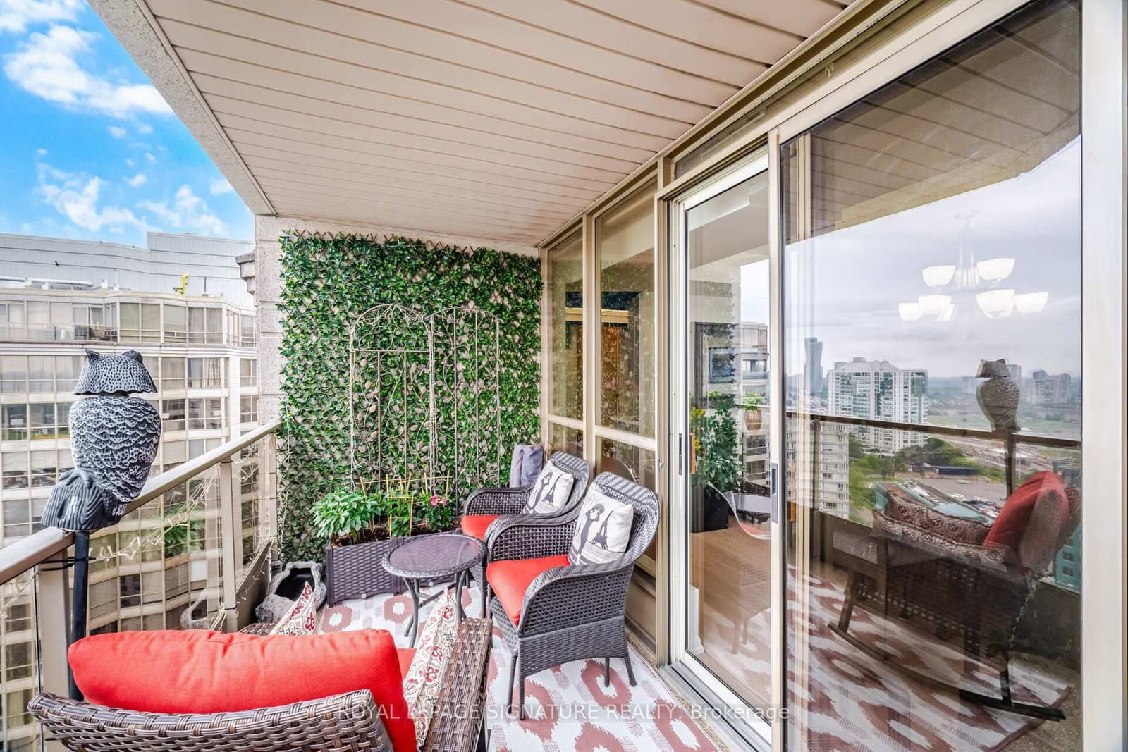 55 Kingsbridge Garden Circle, Unit 2310 thumbnail 25