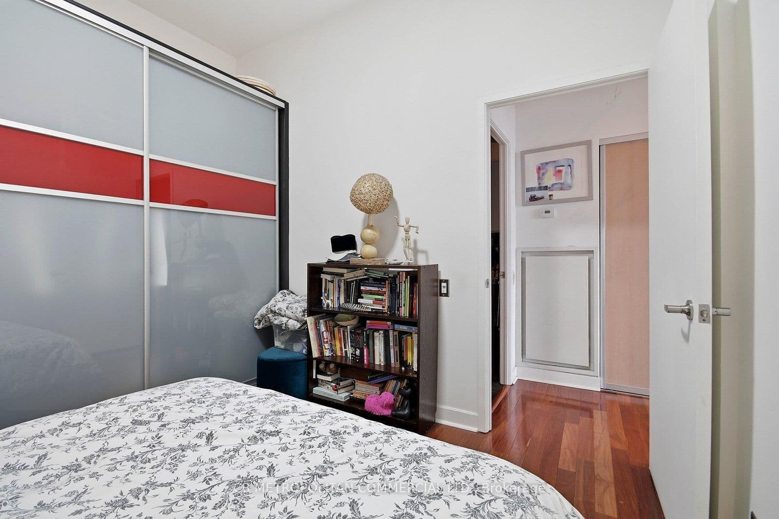 363 Sorauren Avenue, Unit 405 thumbnail 17