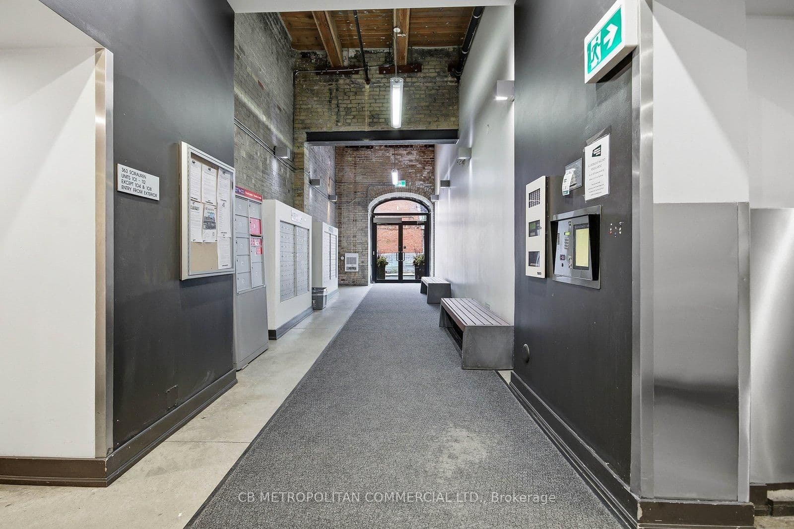 363 Sorauren Avenue, Unit 405 thumbnail 4