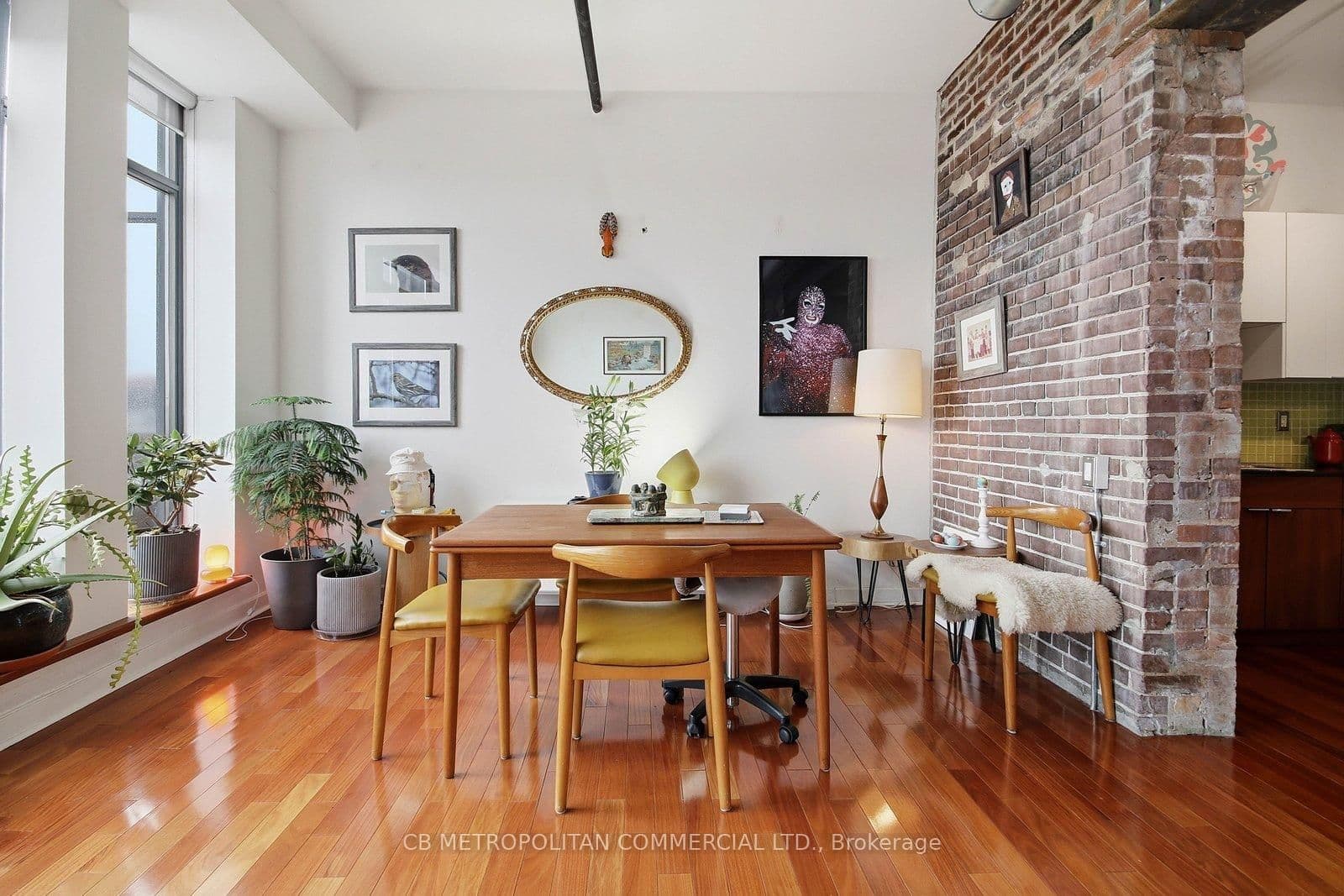 363 Sorauren Avenue, Unit 405 thumbnail 9