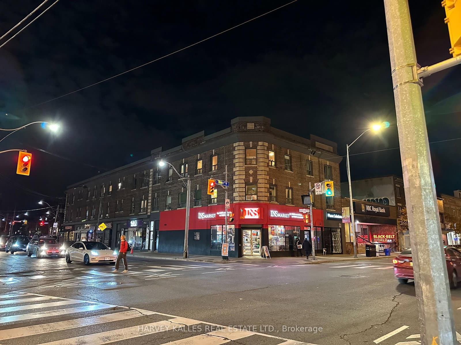 978 Bloor Street thumbnail 2