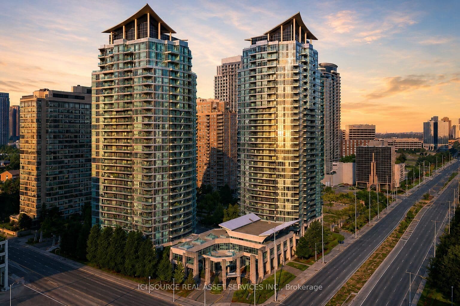 33 Elm Drive W, Unit 607 - Image 1