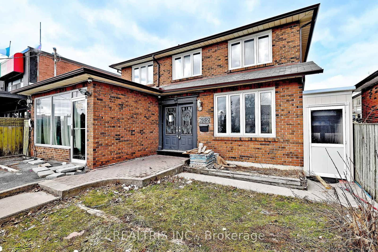 622 The Queensway thumbnail 3