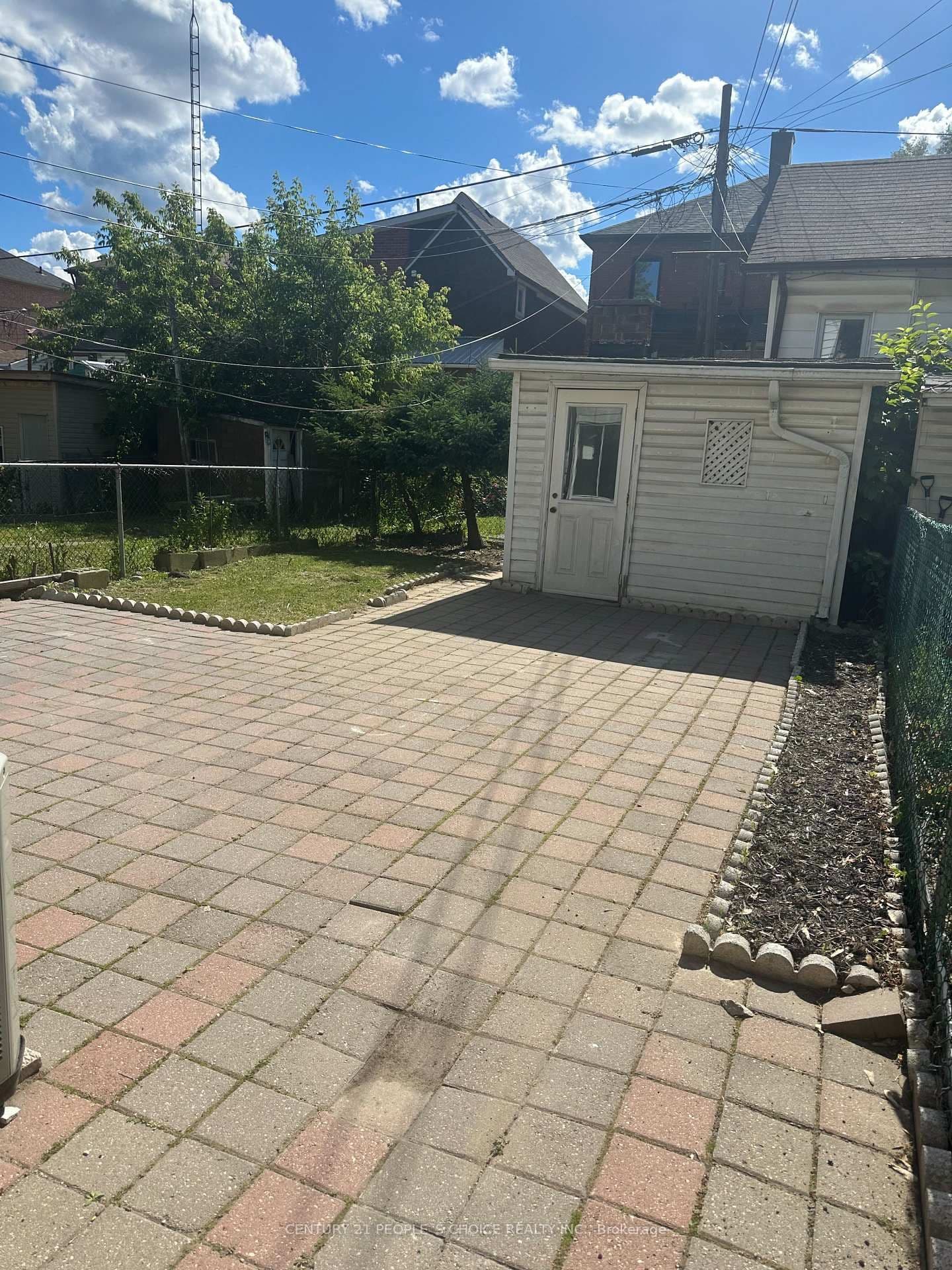 98 Chambers Avenue thumbnail 14
