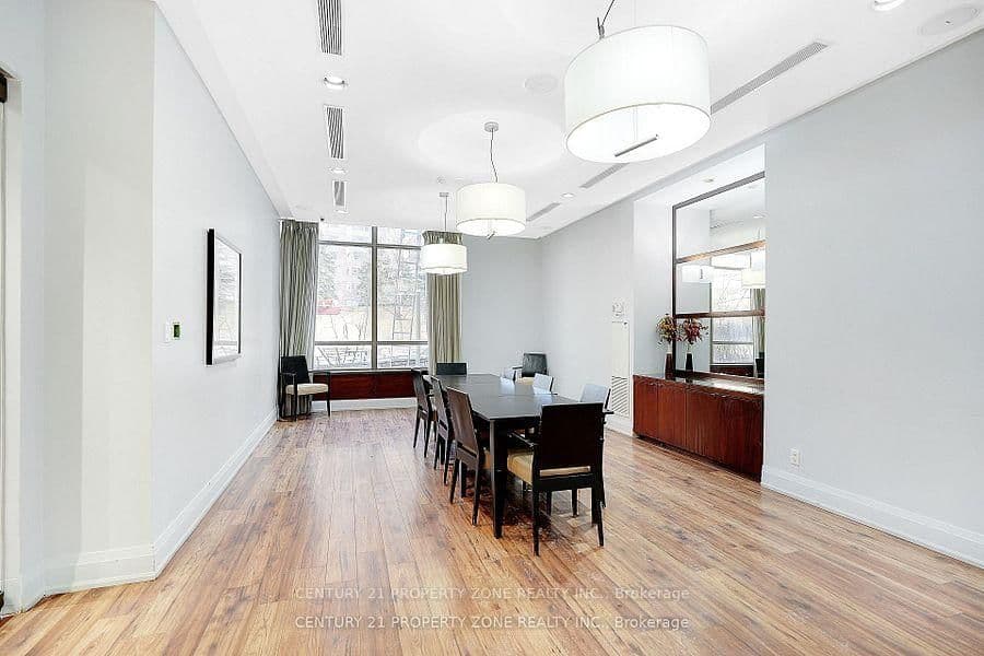 310 Burnhamthorpe Road W, Unit 1703 thumbnail 32