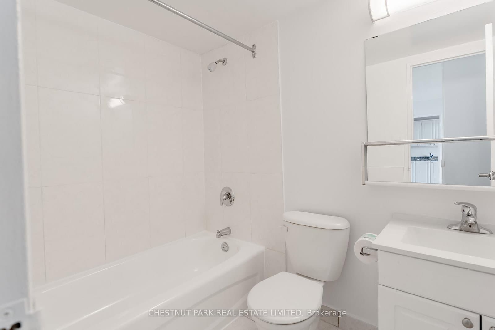 150 Lakeshore Road W, Unit 1412 thumbnail 22