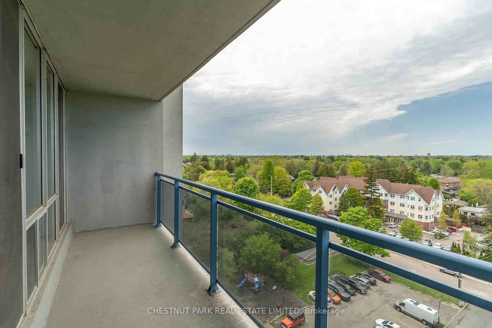 150 Lakeshore Road W, Unit 1412 thumbnail 33