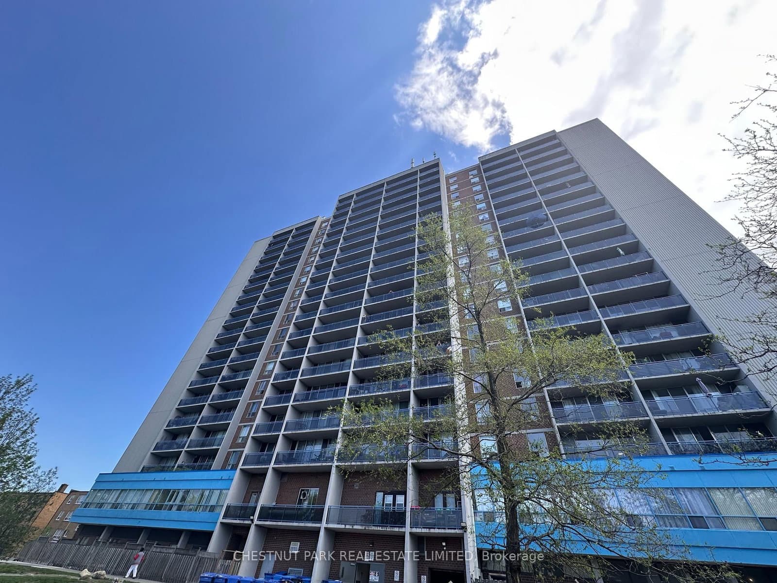 150 Lakeshore Road W, Unit 1412 thumbnail 38