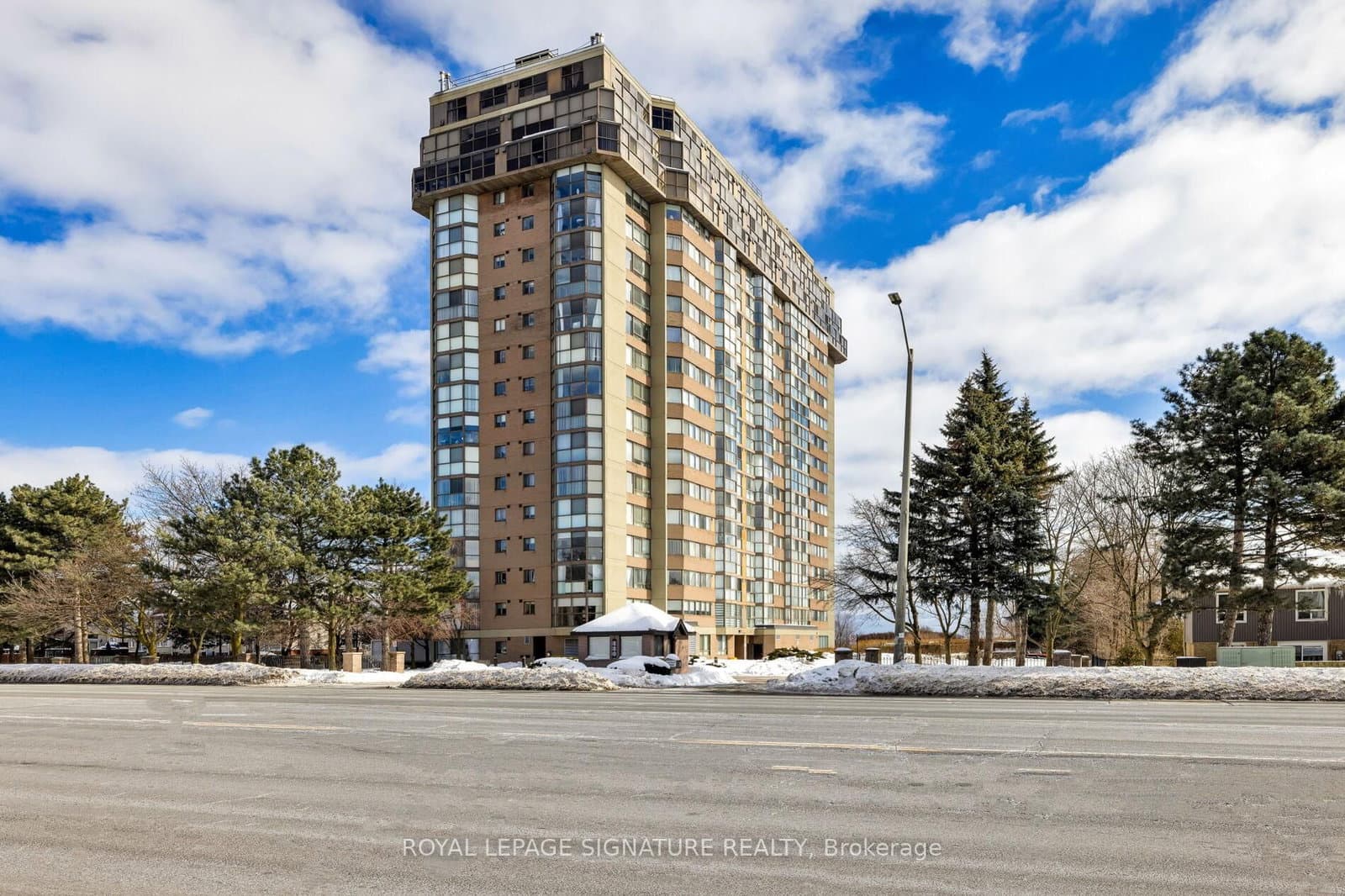 880 Dundas Street W, Unit 909 thumbnail 20