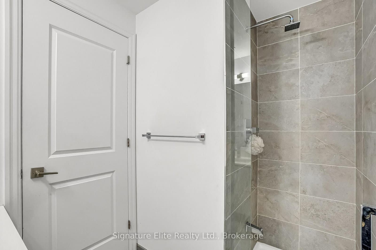 36 Elm Drive, Unit 3402 thumbnail 15