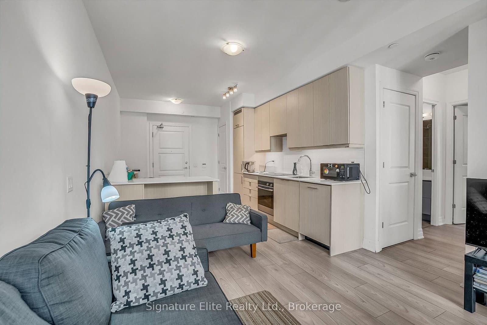 36 Elm Drive, Unit 3402 thumbnail 8