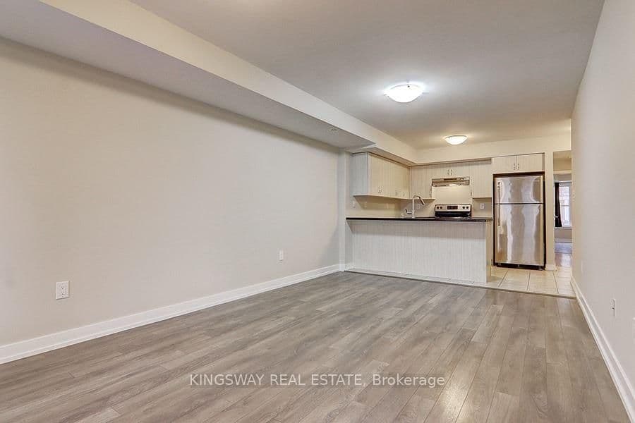 100 Parrotta Drive, Unit 92 thumbnail 5