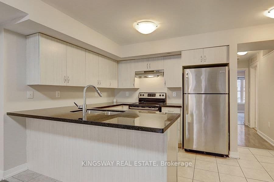 100 Parrotta Drive, Unit 92 thumbnail 7