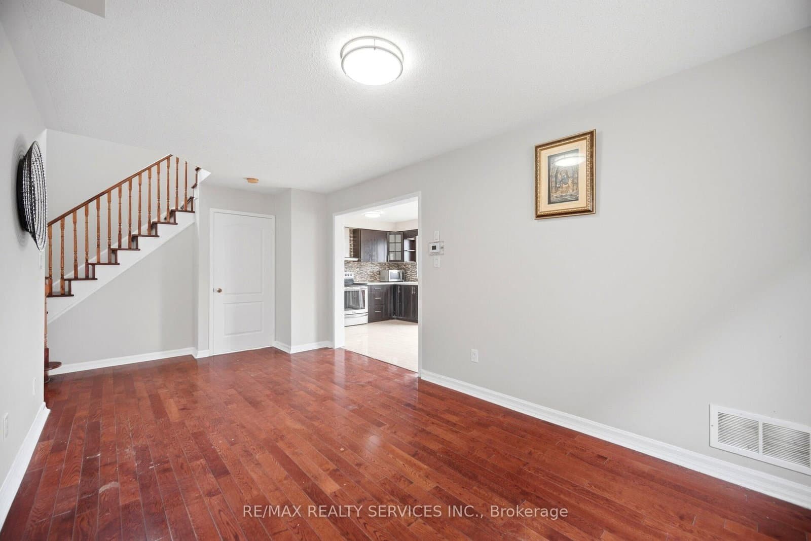 249 Sunny Meadow Boulevard thumbnail 11