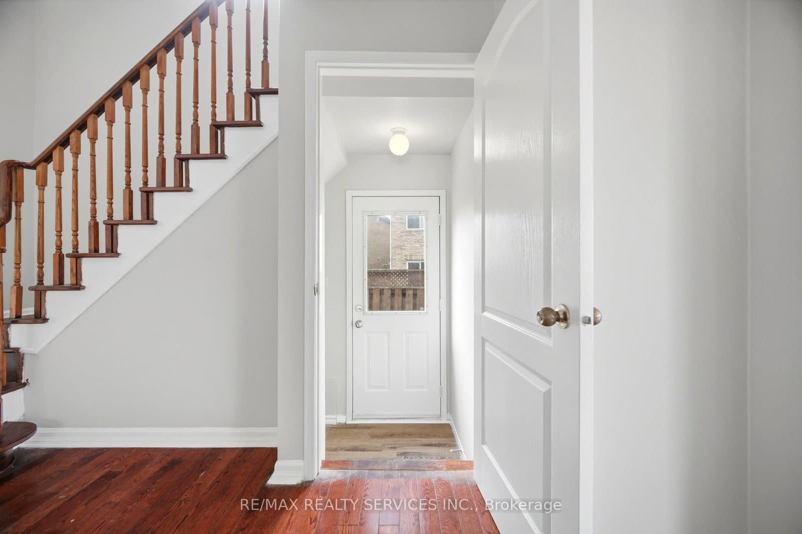249 Sunny Meadow Boulevard thumbnail 12