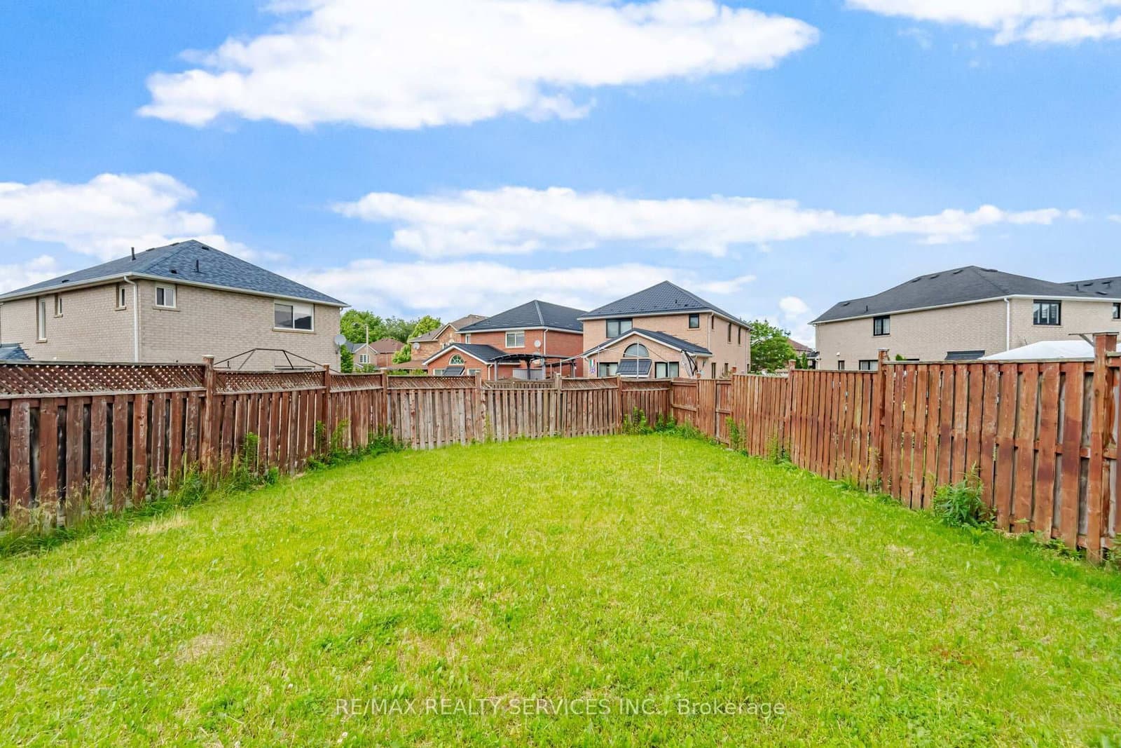 249 Sunny Meadow Boulevard thumbnail 47