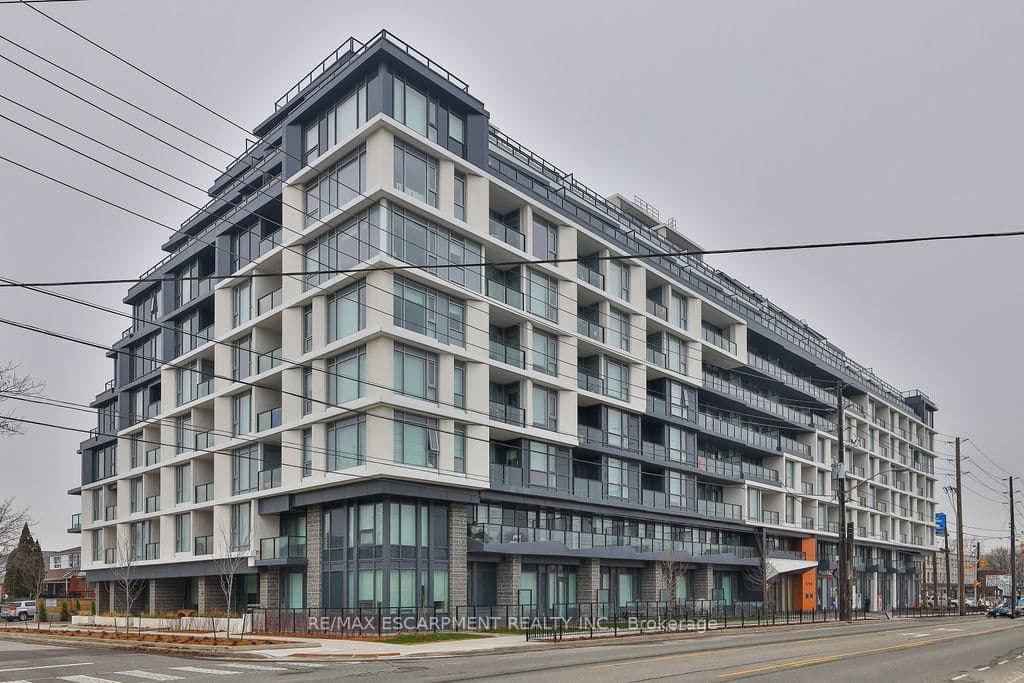 556 Marlee Avenue, Unit 606 thumbnail 2