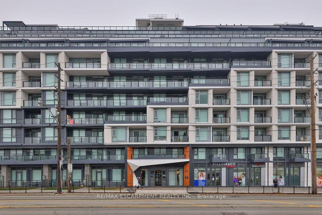 556 Marlee Avenue, Unit 606 thumbnail 3