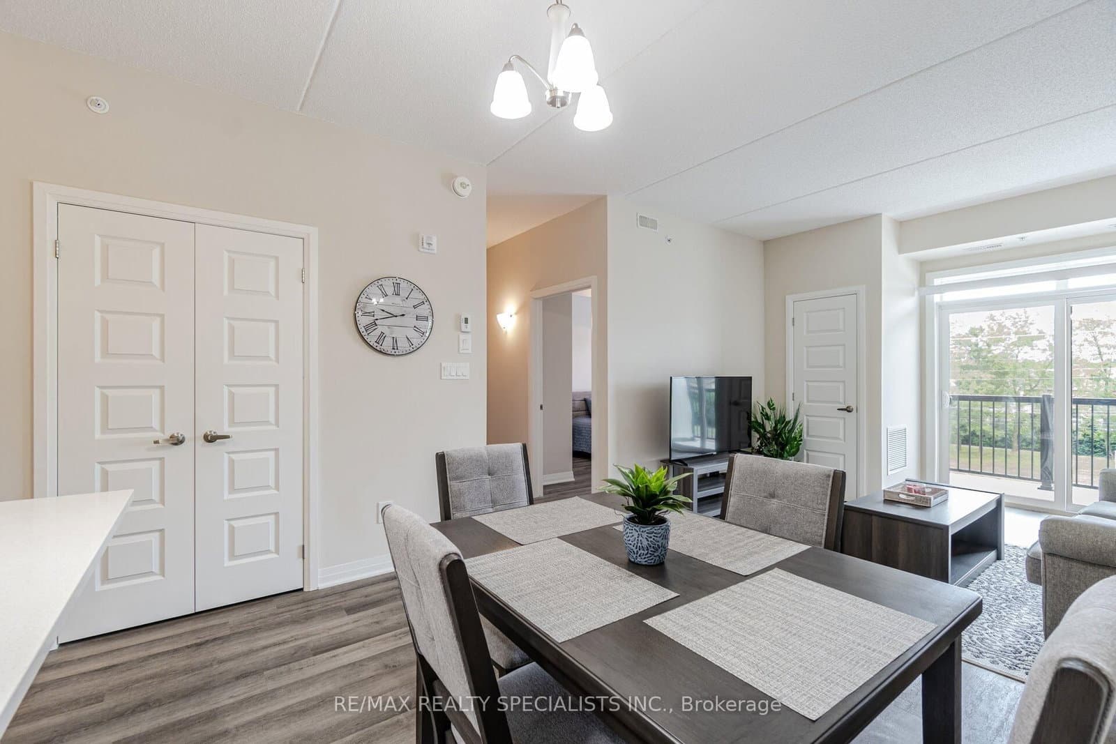 610 Farmstead Drive, Unit 315 thumbnail 12