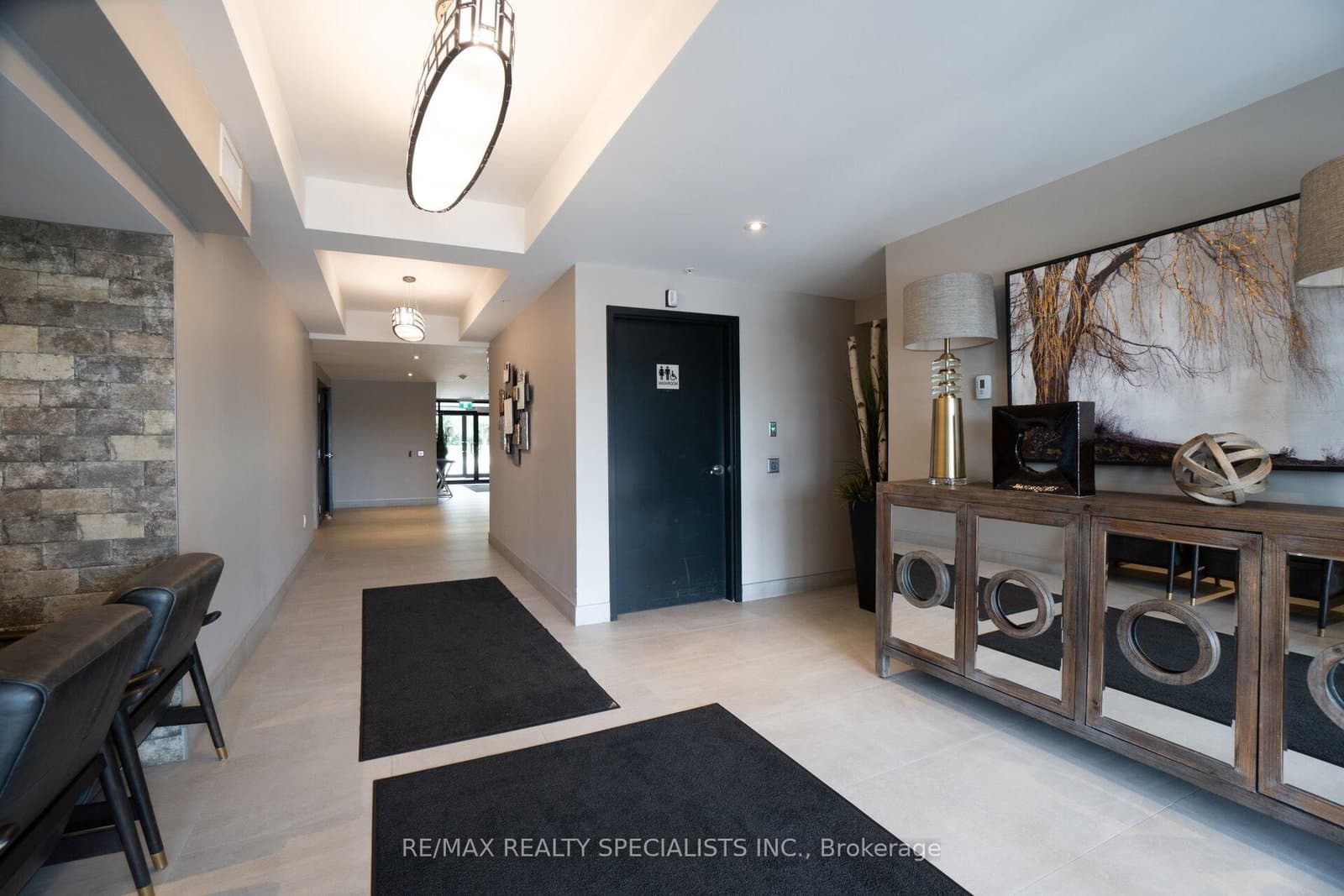 610 Farmstead Drive, Unit 315 thumbnail 3