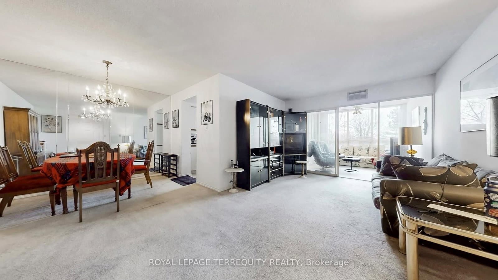 20 Cherrytree Drive, Unit 211 thumbnail 10